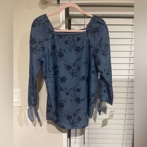 Liz Claiborne Navy Floral Blouse size Small